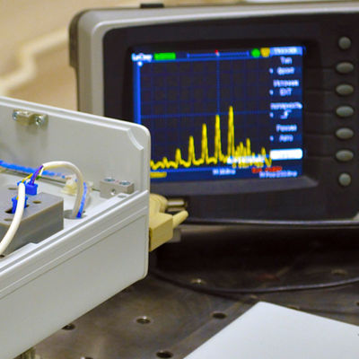 La UL del laboratorio de prueba de la electrónica de los componentes certificó la prueba y los servicios de autenticación de tercera persona de los artículos de la prueba del monitor