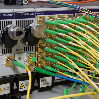 La UL certificó el prueba de laboratorio de la lámpara a tiempo mantiene la certificación del ISO 9001